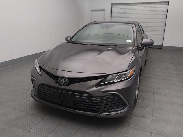 Photo of 2023 Gray Toyota Camry