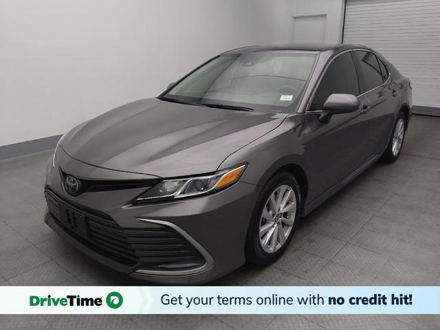 Photo of 2023 Gray Toyota Camry