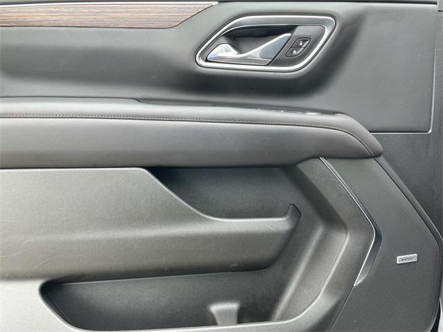 Photo of 2021 Summit White Chevrolet Tahoe