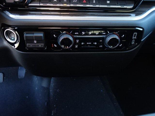 Photo of 2025 Summit White Chevrolet Silverado 1500