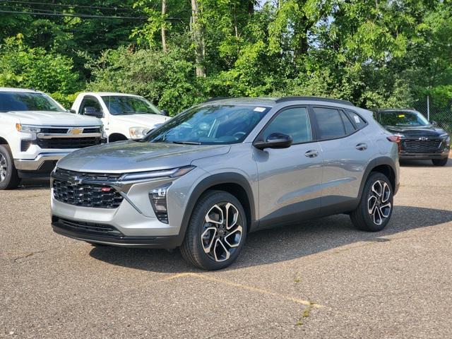 Photo of 2025 Sterling Gray Metallic Chevrolet Trax