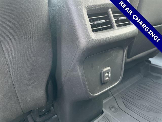 Photo of 2023 Summit White GMC Terrain