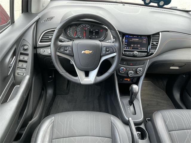 Photo of 2022 Crimson Metallic Chevrolet Trax