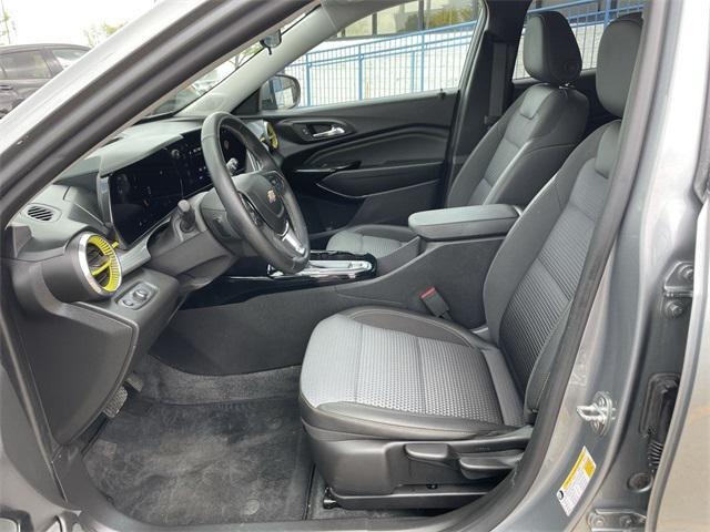 Photo of 2024 Sterling Gray Metallic Chevrolet Trax