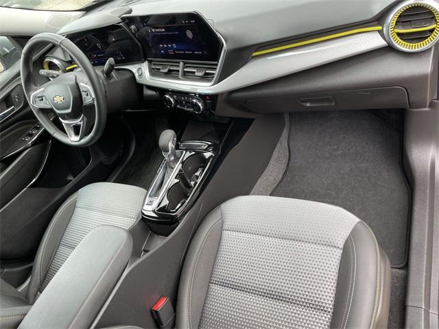 Photo of 2024 Sterling Gray Metallic Chevrolet Trax