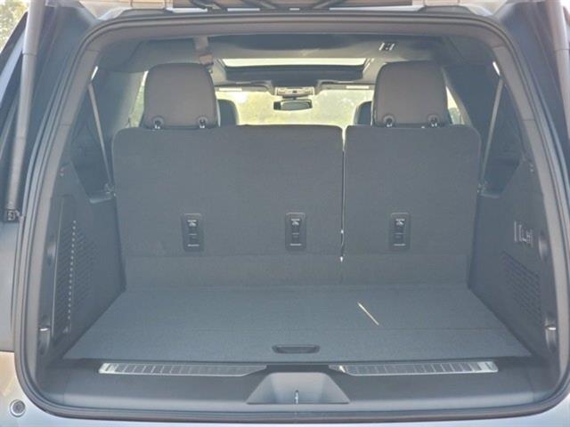 Photo of 2025 Sterling Gray Metallic Chevrolet Suburban