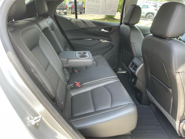 Photo of 2019 Silver Ice Metallic Chevrolet Equinox