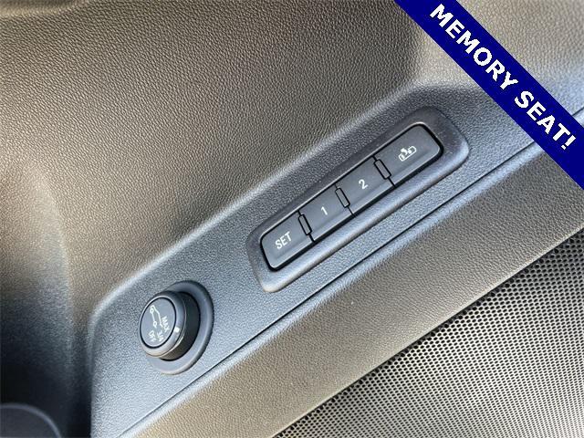 Photo of 2019 Silver Ice Metallic Chevrolet Equinox