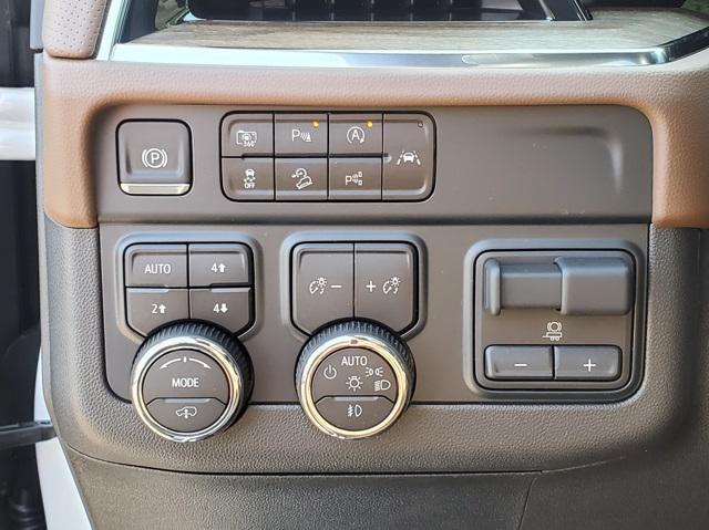 Photo of 2025 Iridescent Pearl Tricoat Chevrolet Tahoe