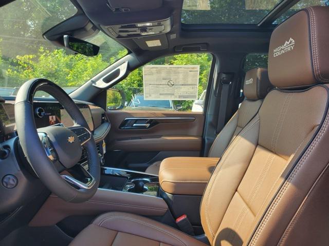 Photo of 2025 Iridescent Pearl Tricoat Chevrolet Tahoe