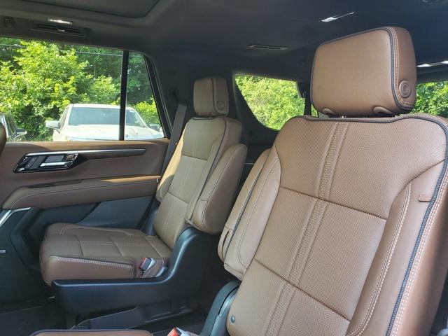 Photo of 2025 Iridescent Pearl Tricoat Chevrolet Tahoe