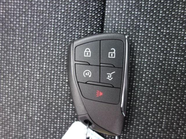 Photo of 2025 Lakeshore Blue Metallic Chevrolet Traverse