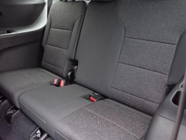 Photo of 2025 Lakeshore Blue Metallic Chevrolet Traverse
