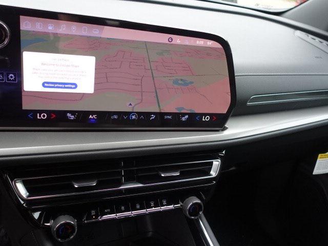 Photo of 2025 Lakeshore Blue Metallic Chevrolet Traverse