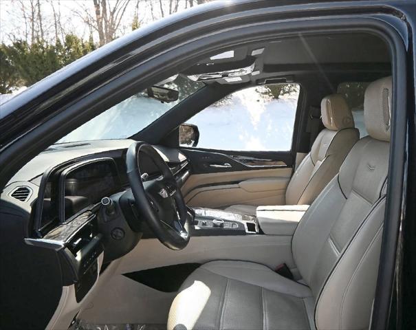 Photo of 2021 Dark Moon Blue Metallic Cadillac Escalade