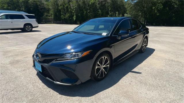 Photo of 2020 Galactic Aqua Mica Toyota Camry