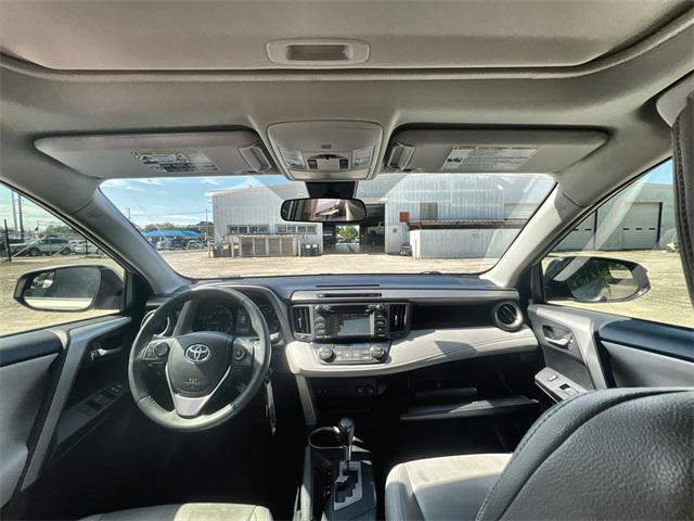 Photo of 2017 Silver Sky Metallic Toyota RAV4