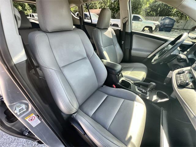 Photo of 2017 Silver Sky Metallic Toyota RAV4
