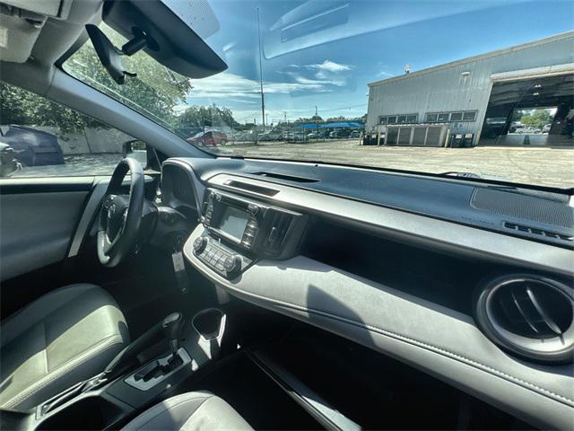 Photo of 2017 Silver Sky Metallic Toyota RAV4