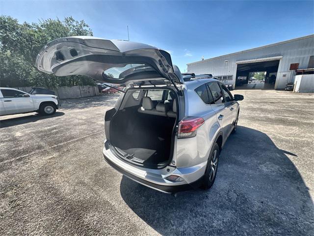 Photo of 2017 Silver Sky Metallic Toyota RAV4