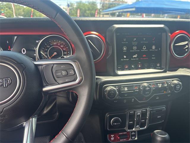 Photo of 2023 Black Clearcoat Jeep Wrangler