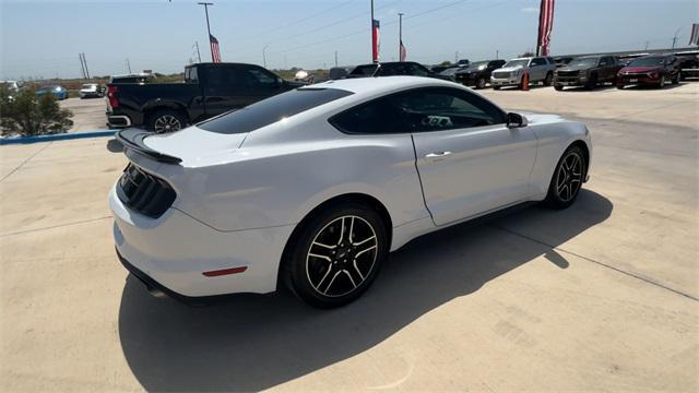 Photo of 2020 OXFORD WHITE Ford Mustang