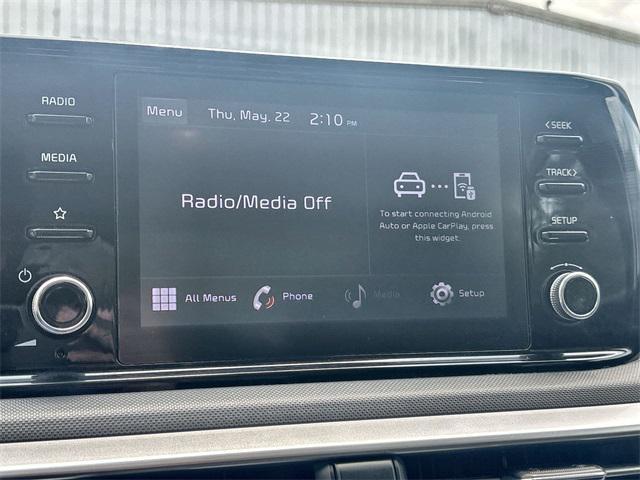 Photo of 2023 Glacial White Pearl Kia K5