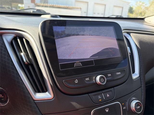 Photo of 2022 Mineral Gray Metallic Chevrolet Malibu