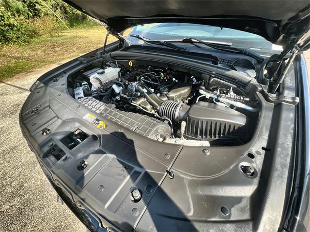 Photo of 2022 Diamond Black Crystal Pearlcoat Jeep Grand Cherokee L