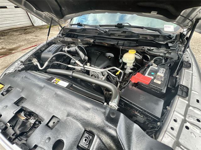 Photo of 2017 Bright Silver Metallic Clearcoat RAM 1500