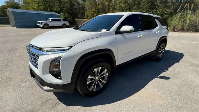 Photo of 2025 Summit White Chevrolet Equinox