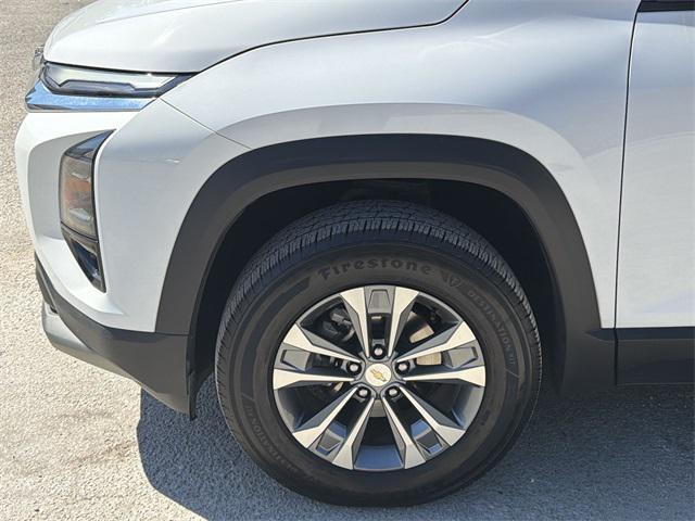 Photo of 2025 Summit White Chevrolet Equinox