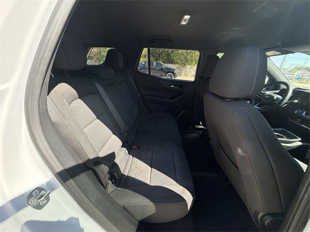 Photo of 2025 Summit White Chevrolet Equinox