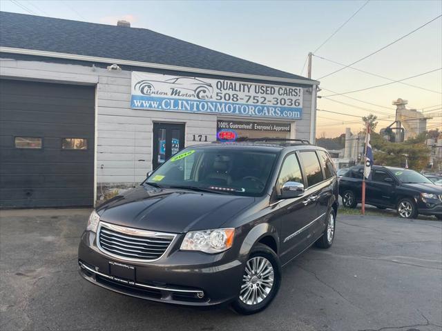 2015 Chrysler Town & Country