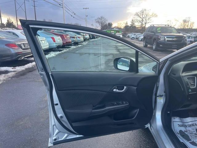 Photo of 2014 Gray Honda Civic
