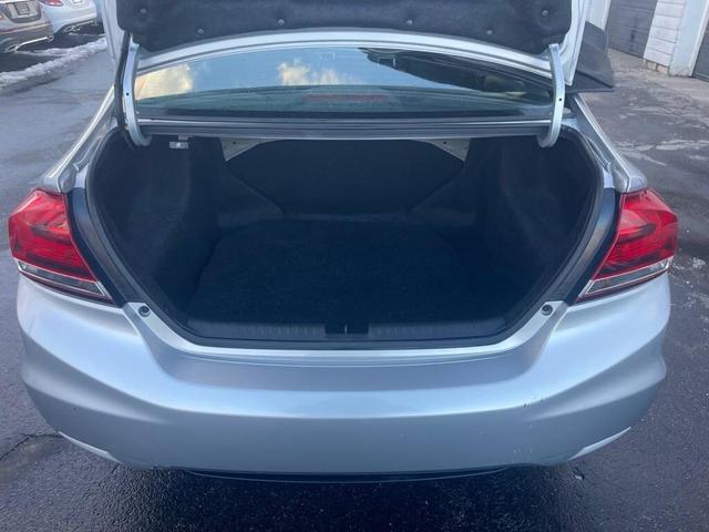 Photo of 2014 Gray Honda Civic
