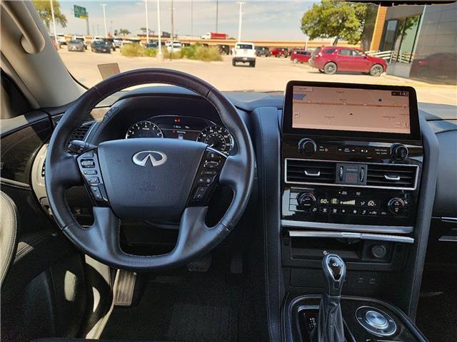Photo of 2024 Gray INFINITI QX80