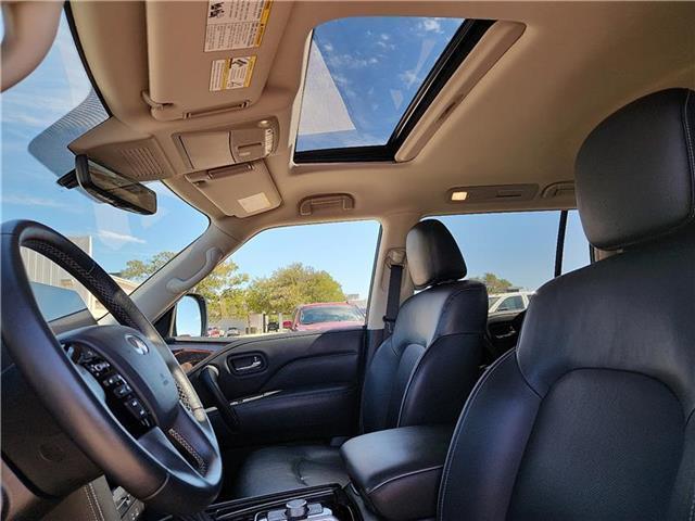 Photo of 2024 Gray INFINITI QX80