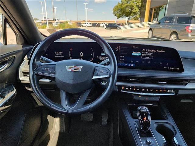 Photo of 2024 Silver Cadillac XT4