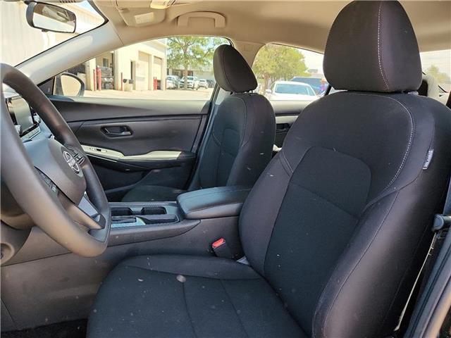 Photo of 2024 Black Nissan Sentra