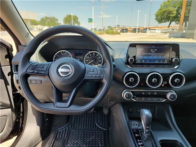 Photo of 2024 Black Nissan Sentra