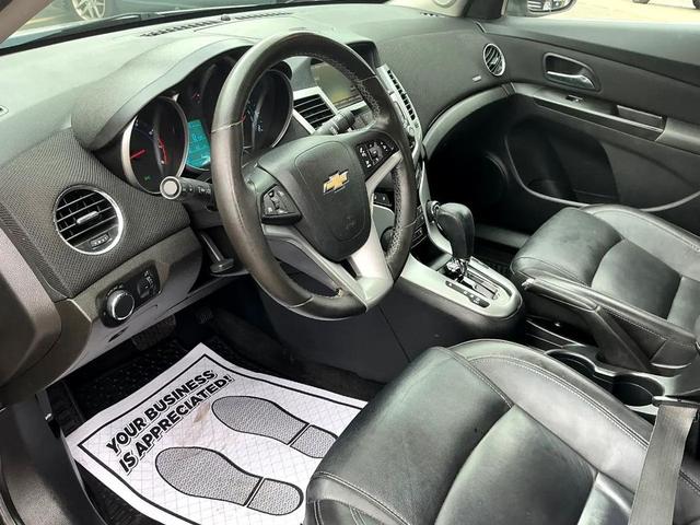 Photo of 2014 Silver Ice Metallic Chevrolet Cruze
