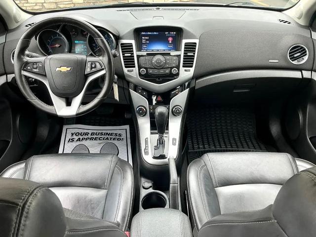 Photo of 2014 Silver Ice Metallic Chevrolet Cruze