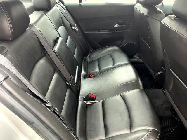 Photo of 2014 Silver Ice Metallic Chevrolet Cruze