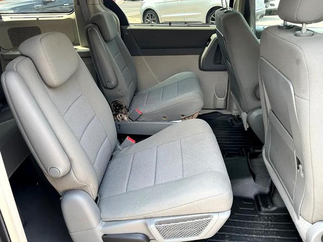 Photo of 2008 Bright Silver Metallic Clearcoat Dodge Grand Caravan