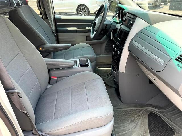 Photo of 2008 Bright Silver Metallic Clearcoat Dodge Grand Caravan
