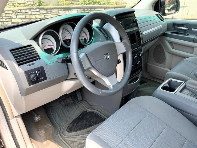 Photo of 2008 Bright Silver Metallic Clearcoat Dodge Grand Caravan