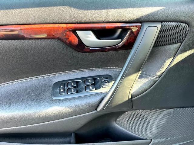Photo of 2006 Titanium Gray Metallic Volvo S60