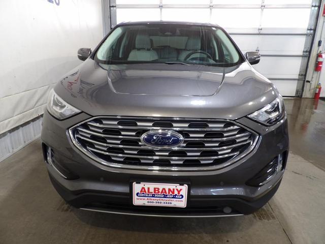 Photo of 2022 Gray Ford Edge