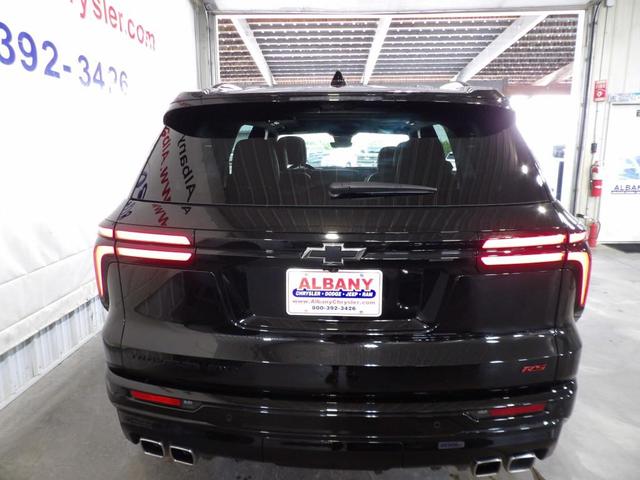 Photo of 2024 Black Chevrolet Traverse